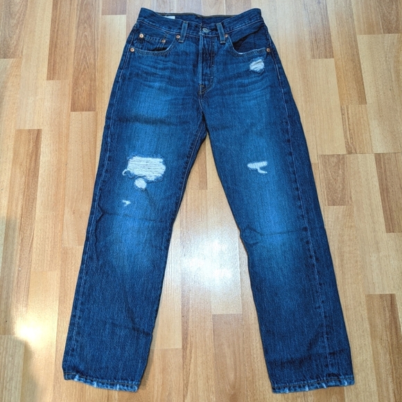 Levi's 501 Jean - Picture 4 of 6